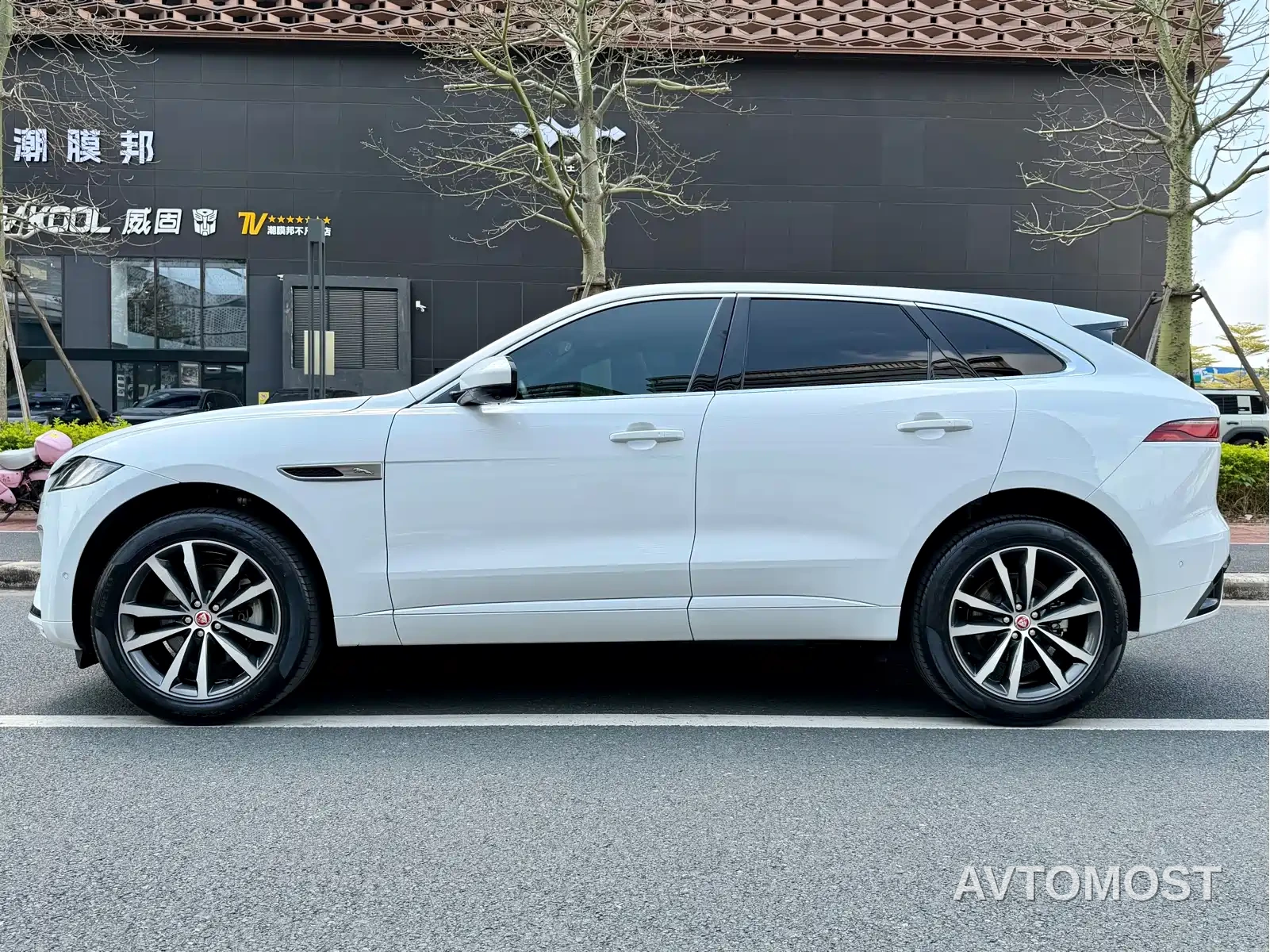 Jaguar F-PACE 2021 250PS R-Dynamic S — фото 8