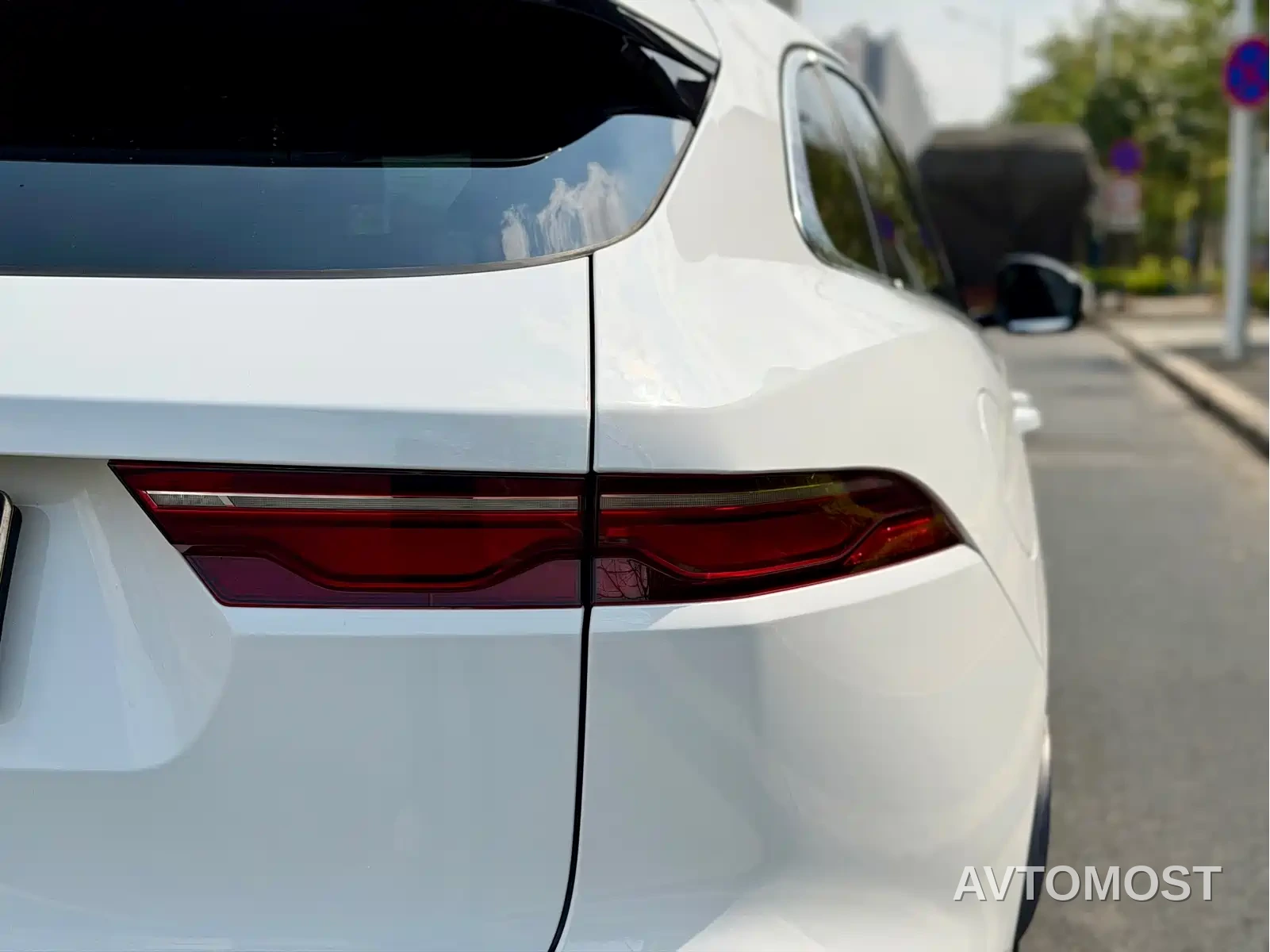 Jaguar F-PACE 2021 250PS R-Dynamic S — фото 11