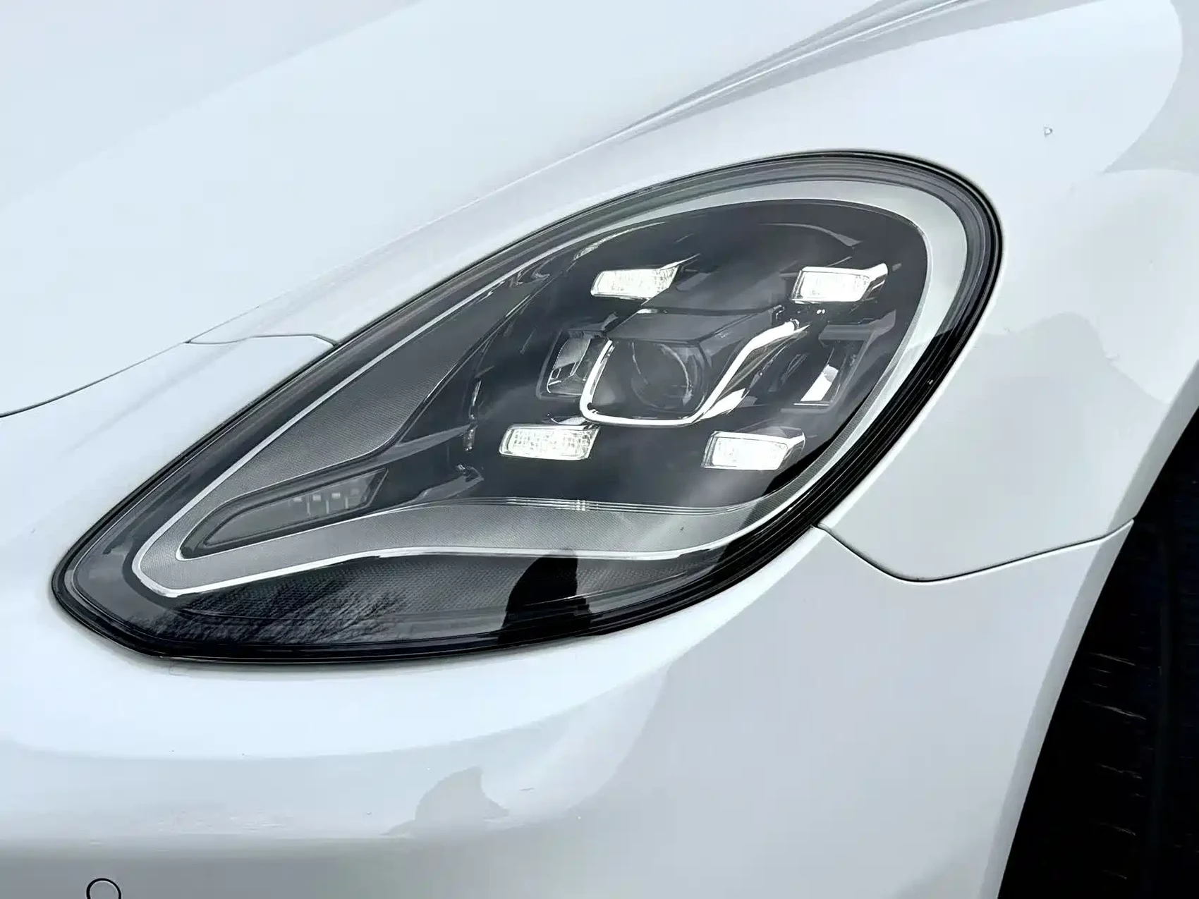 Porsche Panamera New Energy 2022 Panamera 4 E-Hybrid 2.9T — фото 16