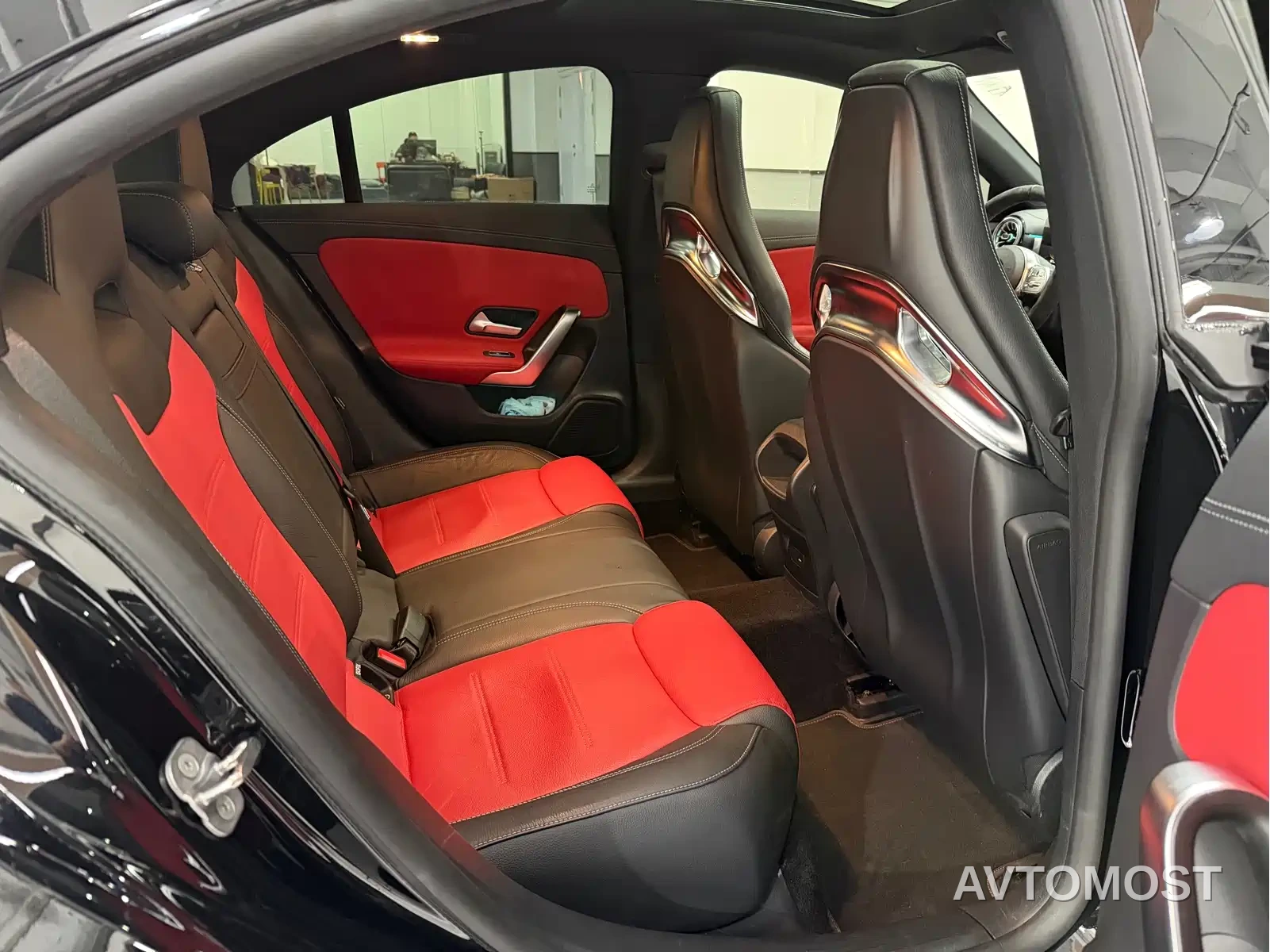 Mercedes-Benz CLA AMG 2022 AMG CLA 45 S 4MATIC+ 55th Anniversary Edition — фото 12