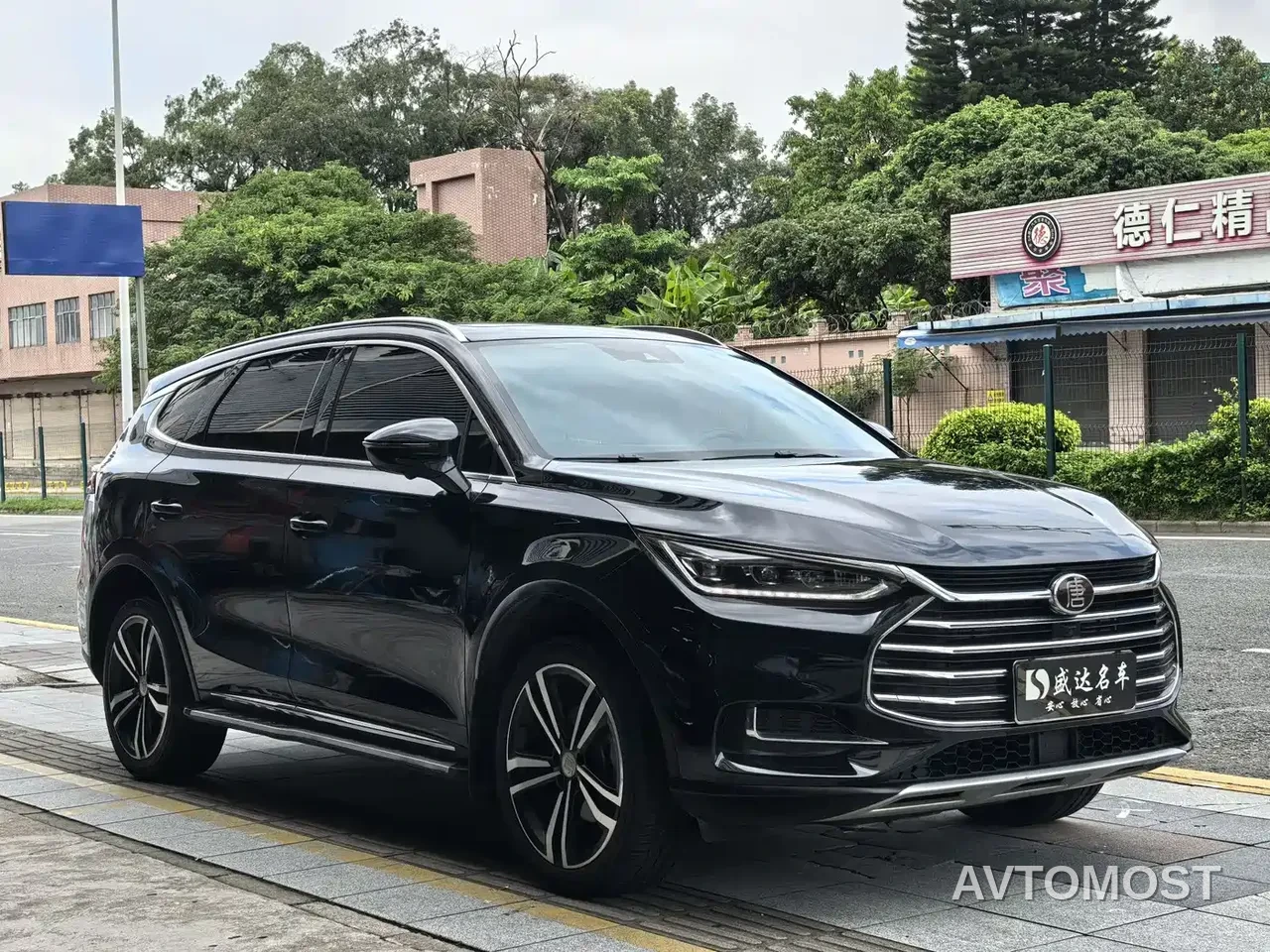 BYD Tang 2021 2.0T Automatic Flagship — фото 2