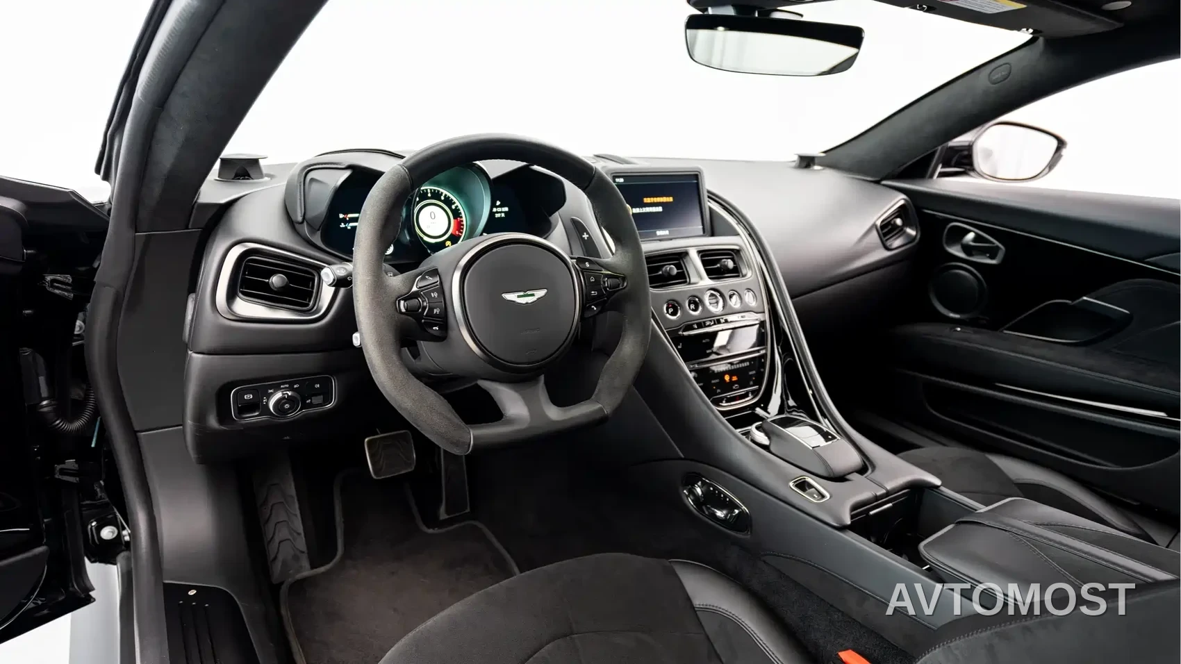Aston Martin DBS 2022 DBS Superleggera V12 Coupe — фото 7