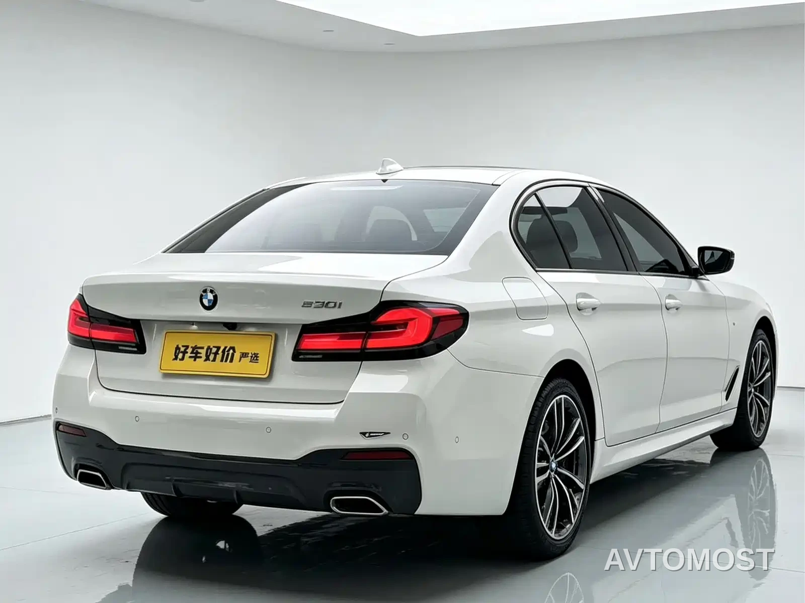BMW 5 Series (Import) 2022 Model Second Facelift 530i Style Edition M Sport Package — фото 8