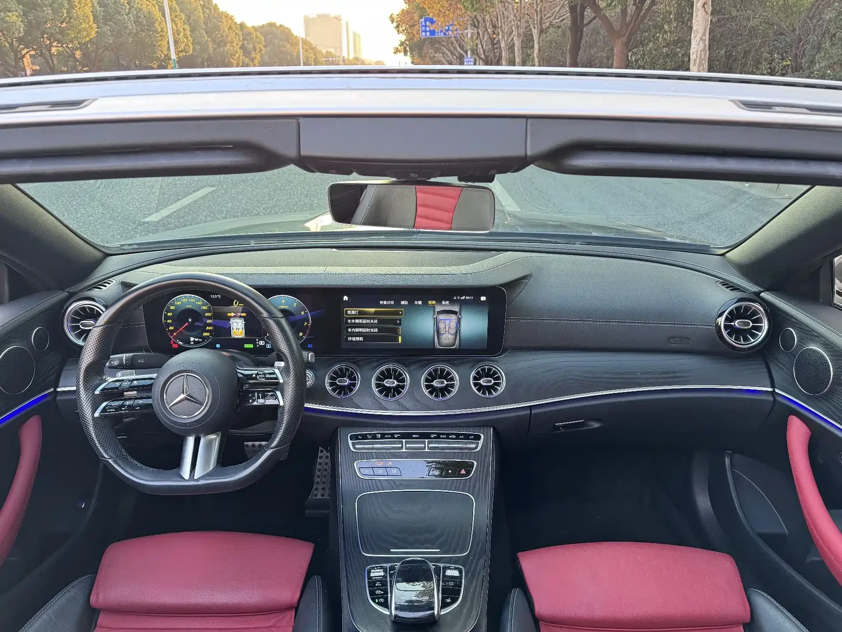 Mercedes-Benz E-Class (Import) 2021 E 260 Convertible Coupe — фото 18