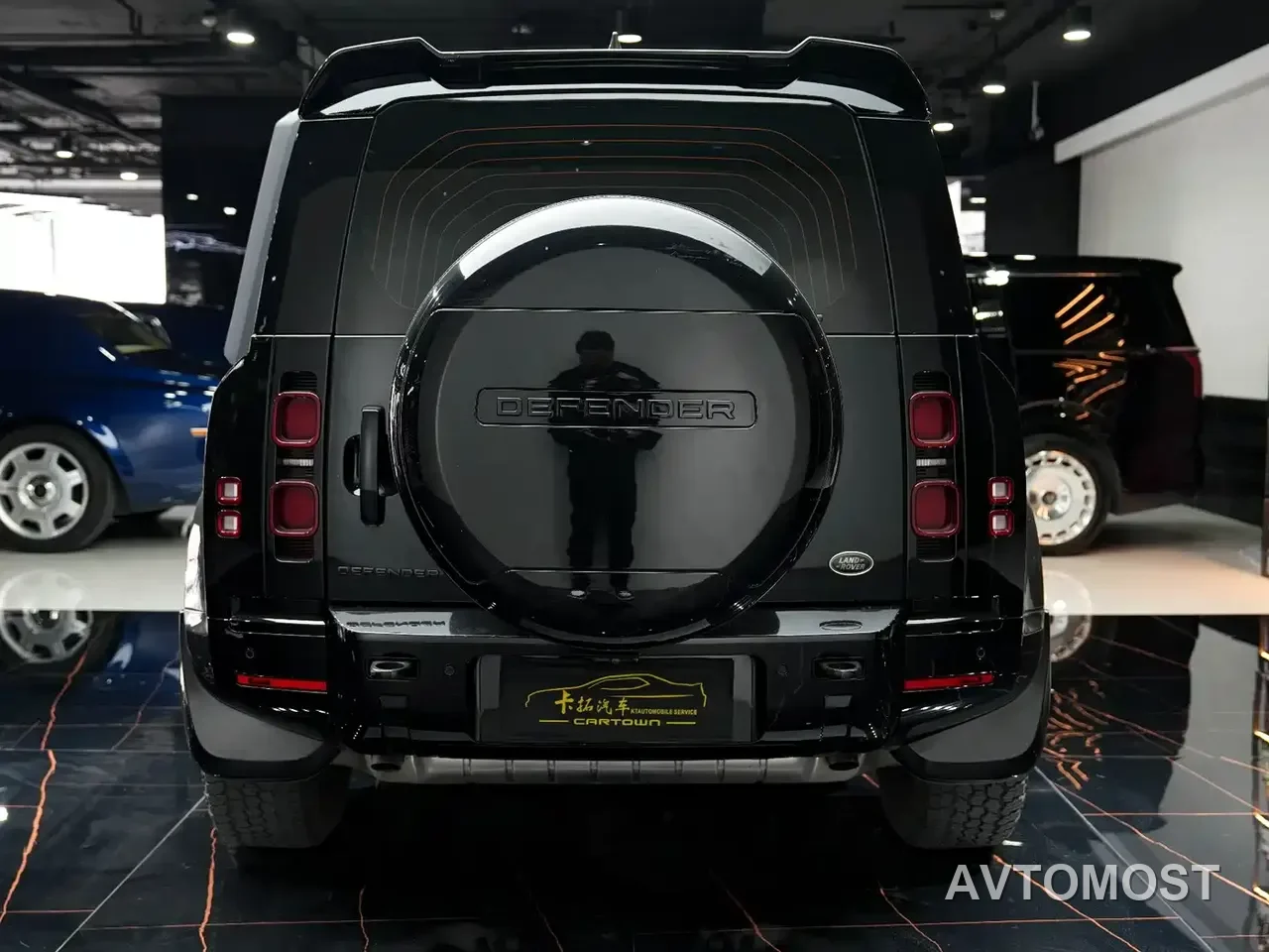 Land Rover Defender 2021 90 P400 X-DYNAMIC S — фото 3