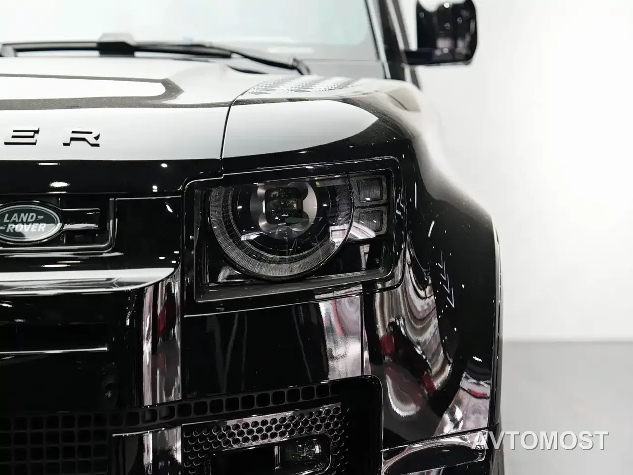 Land Rover Defender 2021 90 P400 X-DYNAMIC S — фото 7
