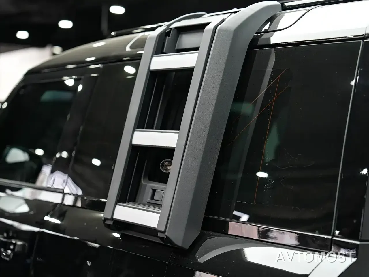 Land Rover Defender 2021 90 P400 X-DYNAMIC S — фото 11