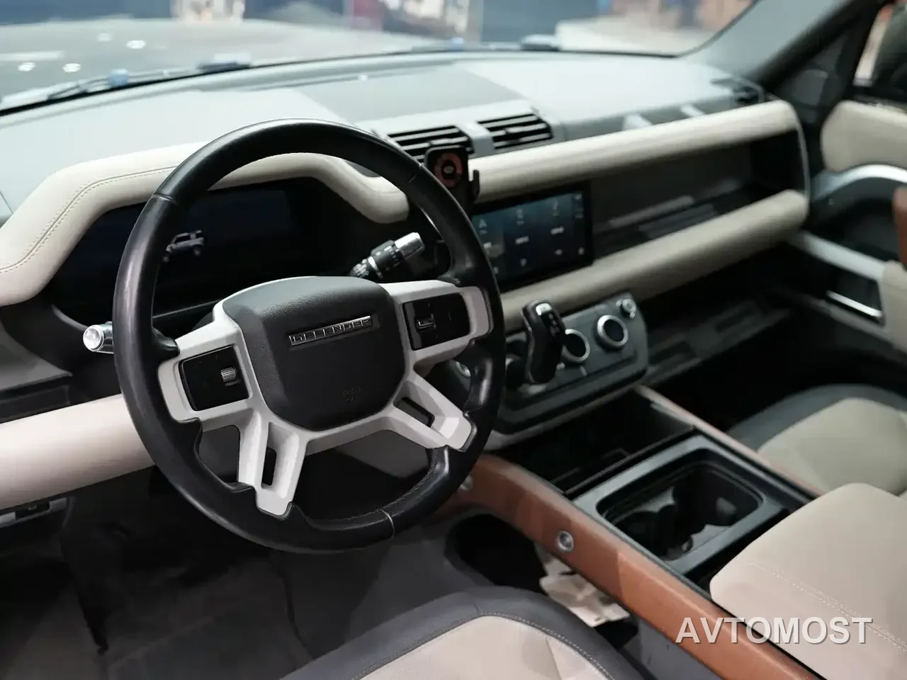 Land Rover Defender 2021 90 P400 X-DYNAMIC S — фото 18
