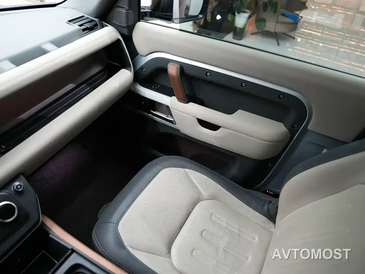 Land Rover Defender 2021 90 P400 X-DYNAMIC S — фото 20