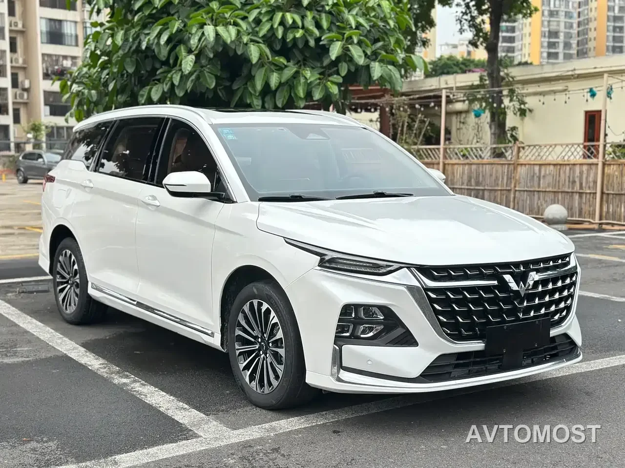 Wuling Victory 2023 2.0L DHT Luxury Edition — фото 3
