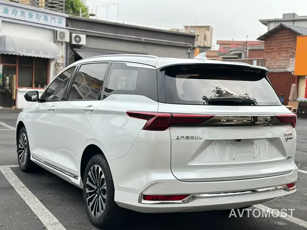 Wuling Victory 2023 2.0L DHT Luxury Edition — фото 12