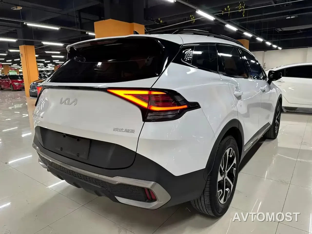 Kia Sportage 2023 2.0L HEV 2WD Premium Edition — фото 13