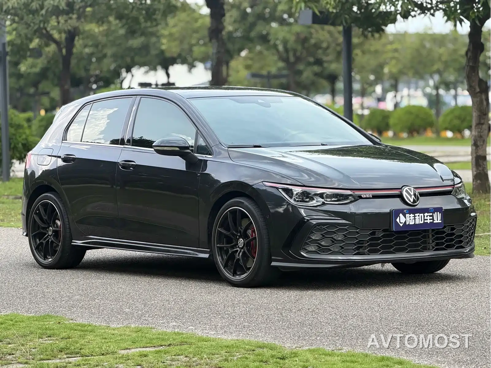 Volkswagen Golf GTI 2021 380TSI DSG GTI — фото 3