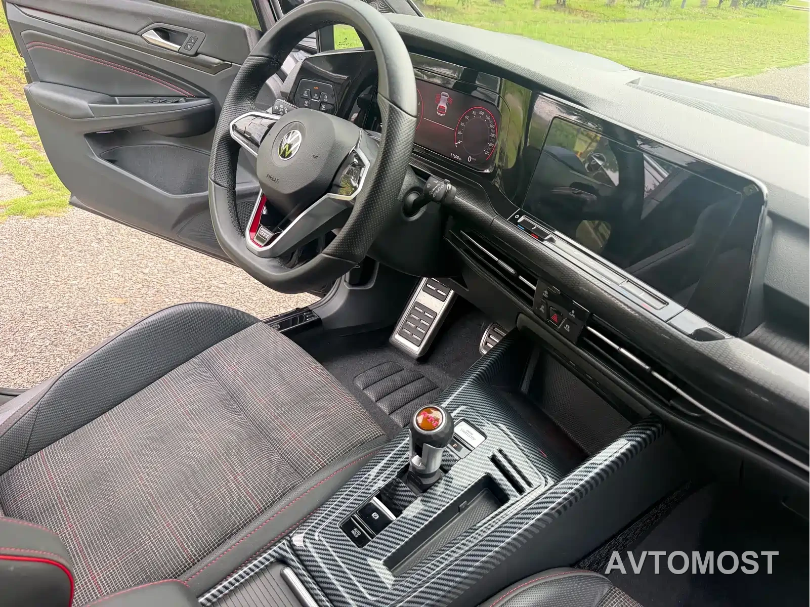 Volkswagen Golf GTI 2021 380TSI DSG GTI — фото 21