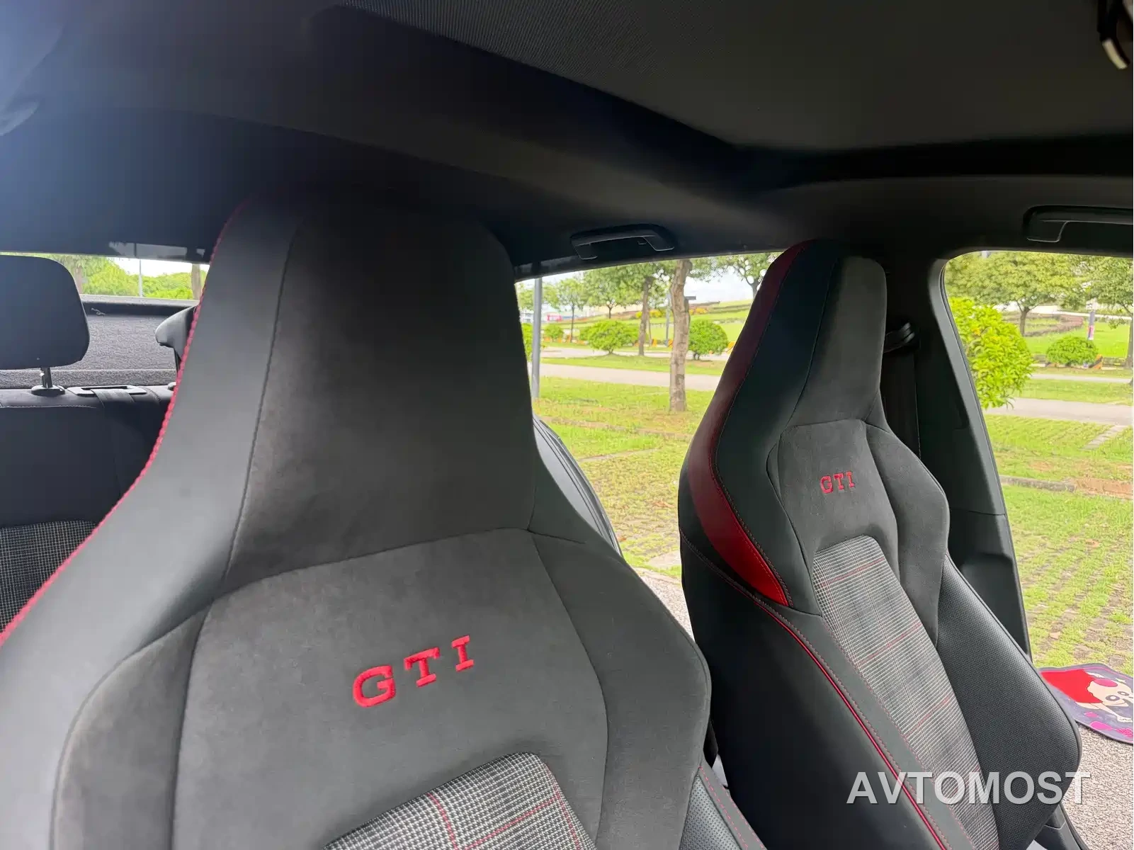 Volkswagen Golf GTI 2021 380TSI DSG GTI — фото 22