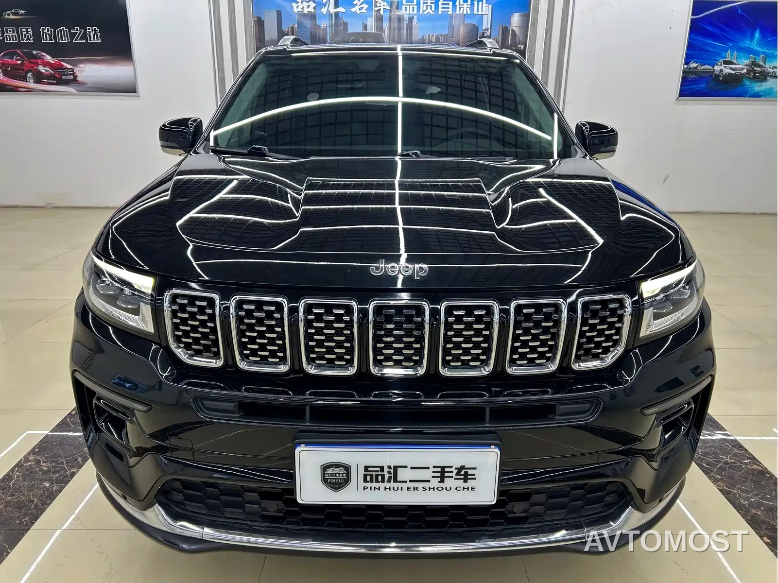 Jeep Grand Commander 2022 2.0T AWD Luxury Edition — фото 2