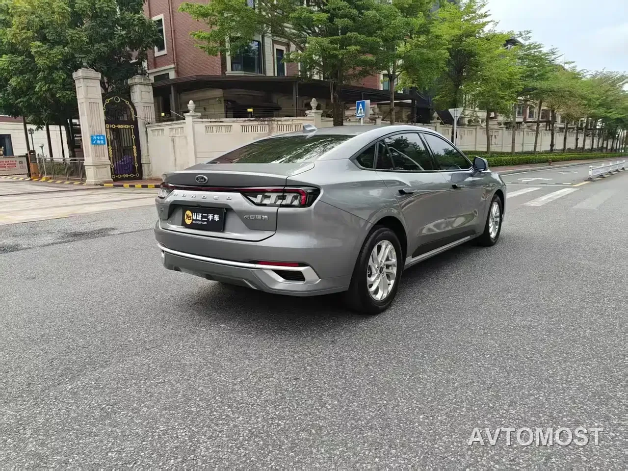 Ford Mondeo 2025 1.5T EcoBoost E Hybrid Elegance — фото 3