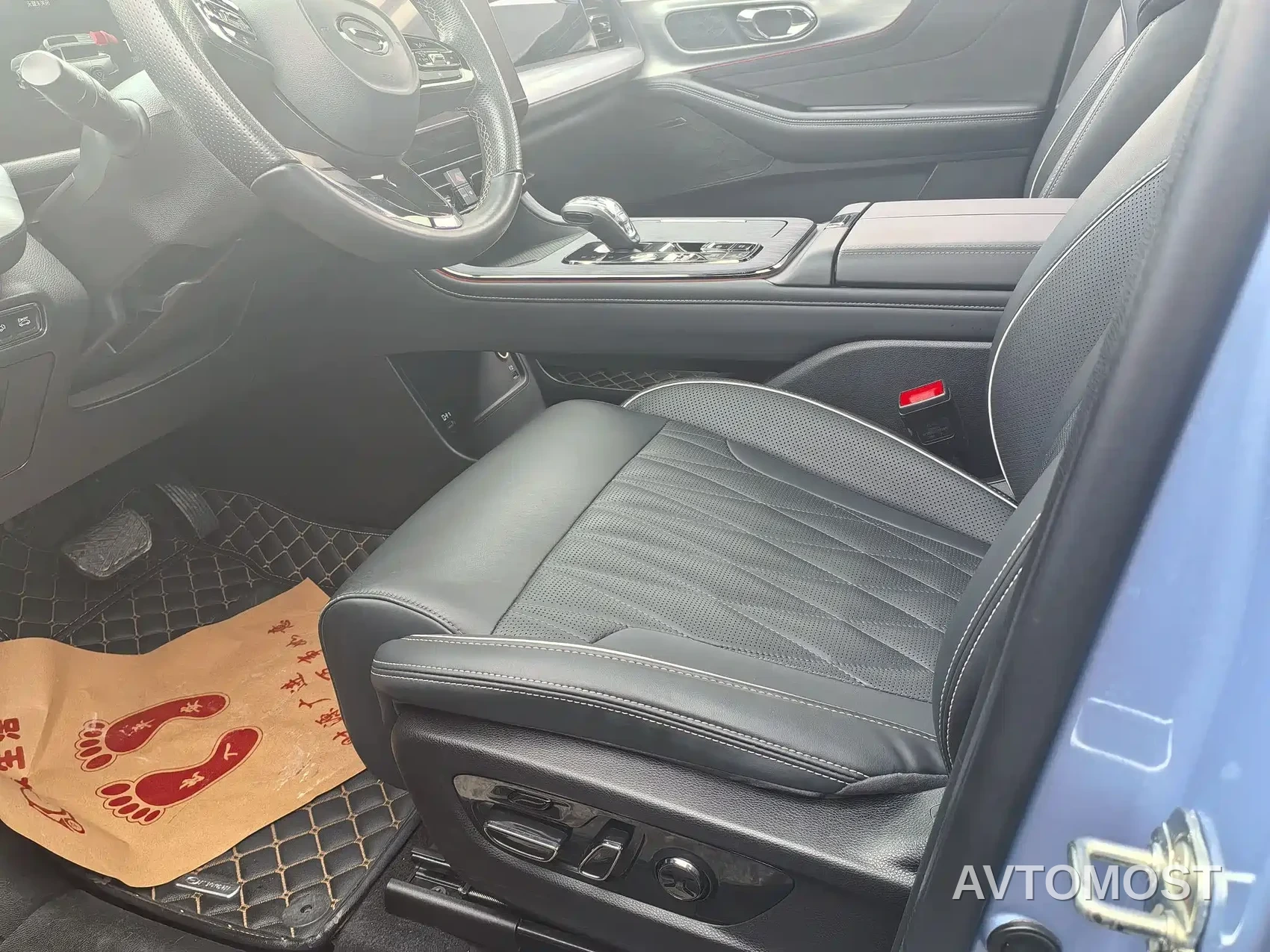 GAC Trumpchi GS8 2022 Dual Engine Series 2.0TM 2WD Premium Edition (7-Seater) — фото 3
