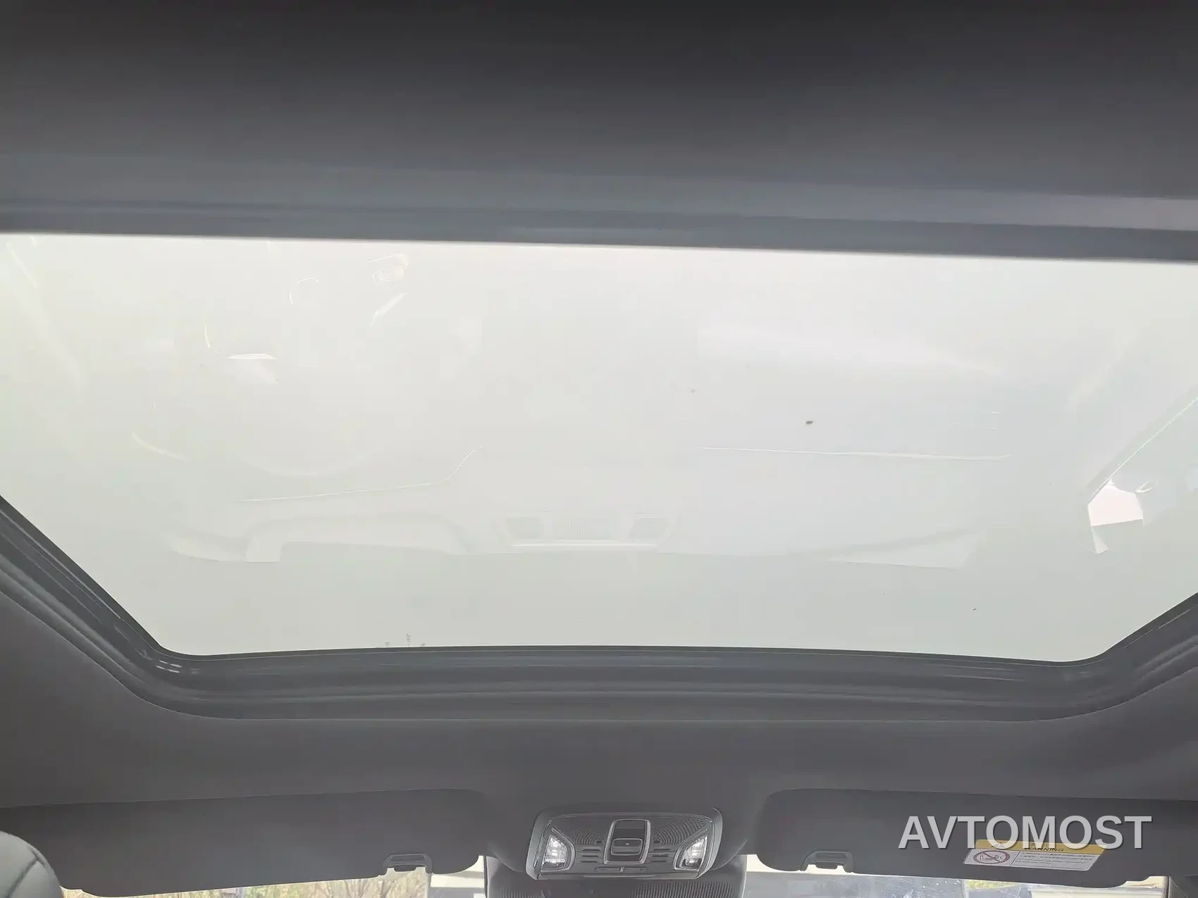 GAC Trumpchi GS8 2022 Dual Engine Series 2.0TM 2WD Premium Edition (7-Seater) — фото 8