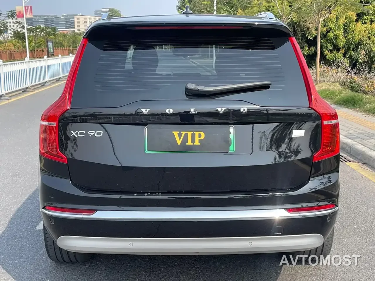 Volvo XC90 Plug-in Hybrid 2022 Facelift E-Drive Hybrid T8 Intelligent Premium Luxury 7-Seater — фото 5