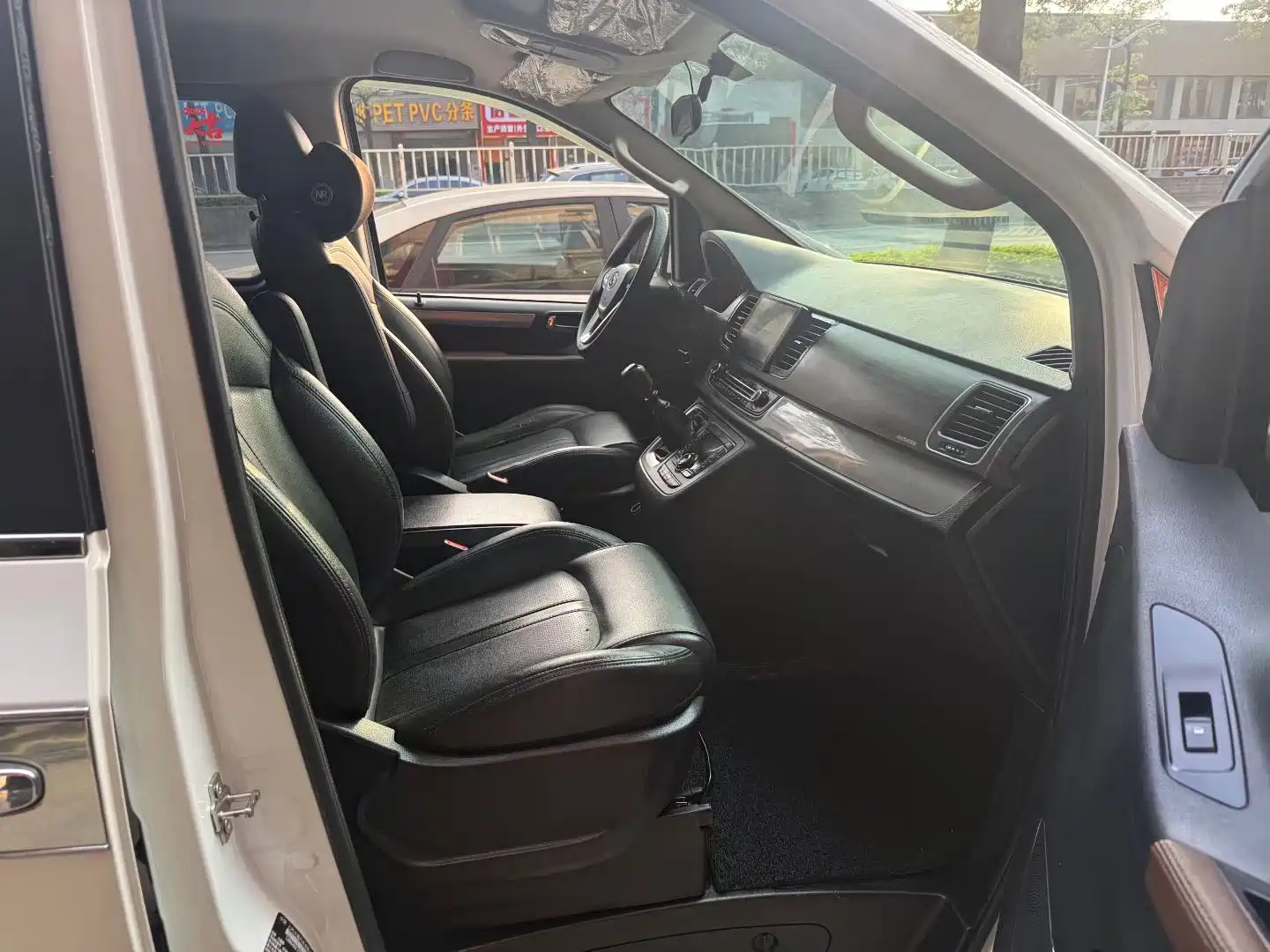 SAIC Maxus G10 2021 2.0T Manual Elite Edition Diesel 8-Seater — фото 3