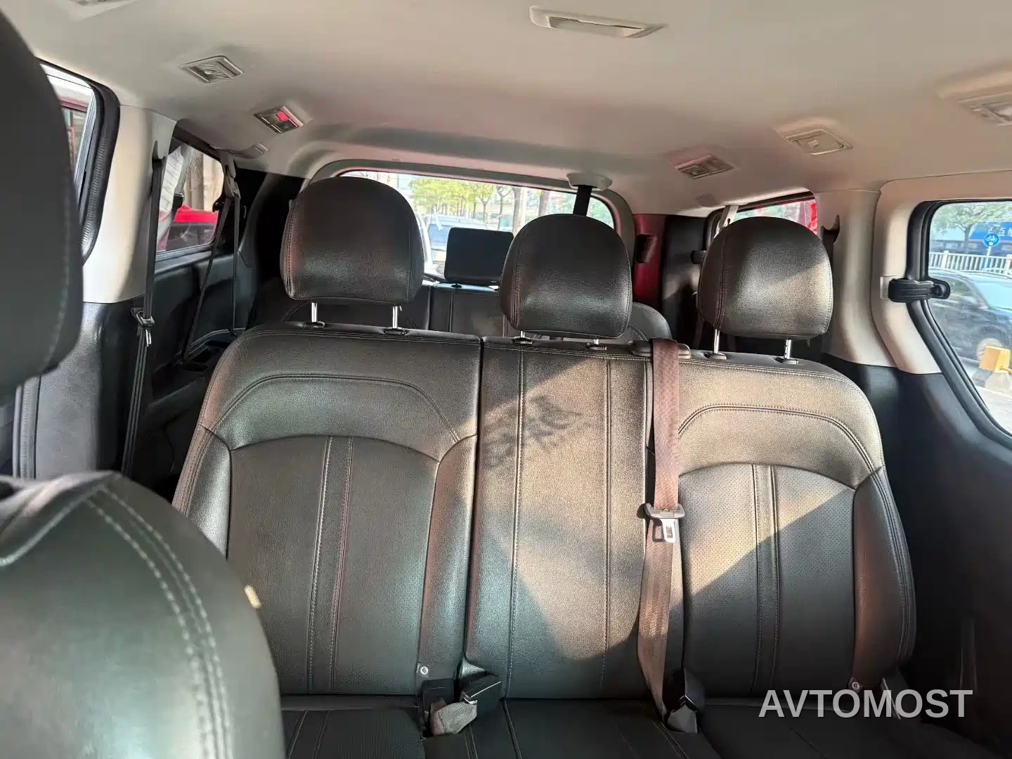 SAIC Maxus G10 2021 2.0T Manual Elite Edition Diesel 8-Seater — фото 6