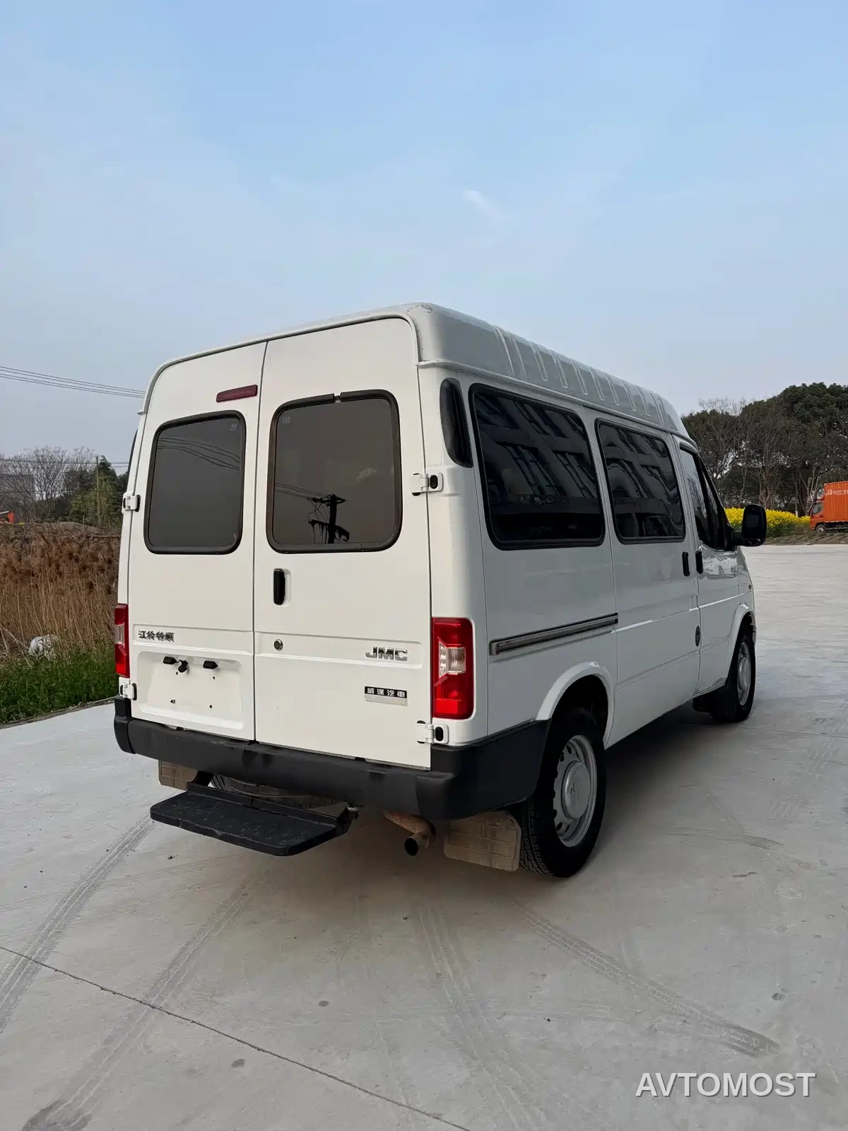 Jiangling Tesun 2021 2.8T Space King Standard Short Wheelbase Medium-High Roof 6-Seater Diesel China VI JX493 — фото 4