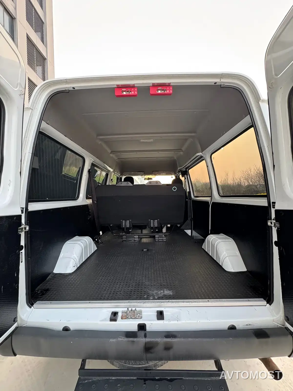 Jiangling Tesun 2021 2.8T Space King Standard Short Wheelbase Medium-High Roof 6-Seater Diesel China VI JX493 — фото 9