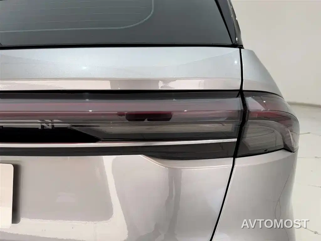 Lincoln Nautilus 2023 2.0T AWD Zun Rui Hybrid Edition — фото 10