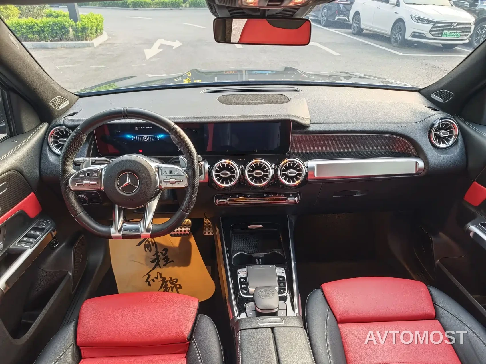 Mercedes-Benz GLB AMG 2021 AMG GLB 35 4MATIC — фото 17