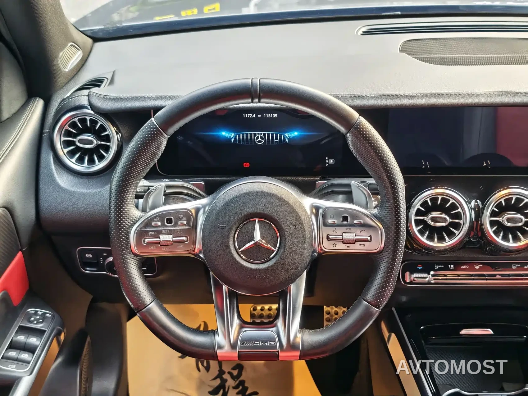 Mercedes-Benz GLB AMG 2021 AMG GLB 35 4MATIC — фото 19