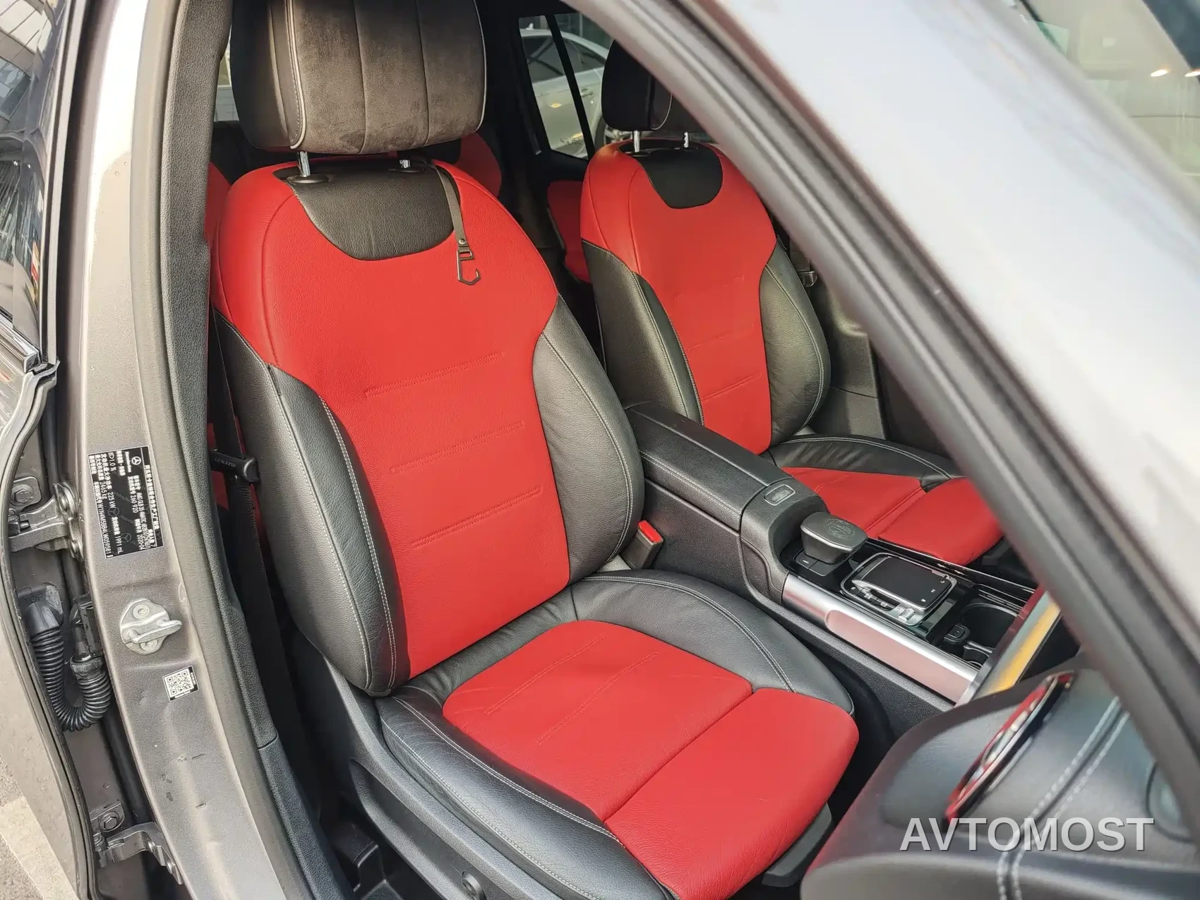 Mercedes-Benz GLB AMG 2021 AMG GLB 35 4MATIC — фото 25