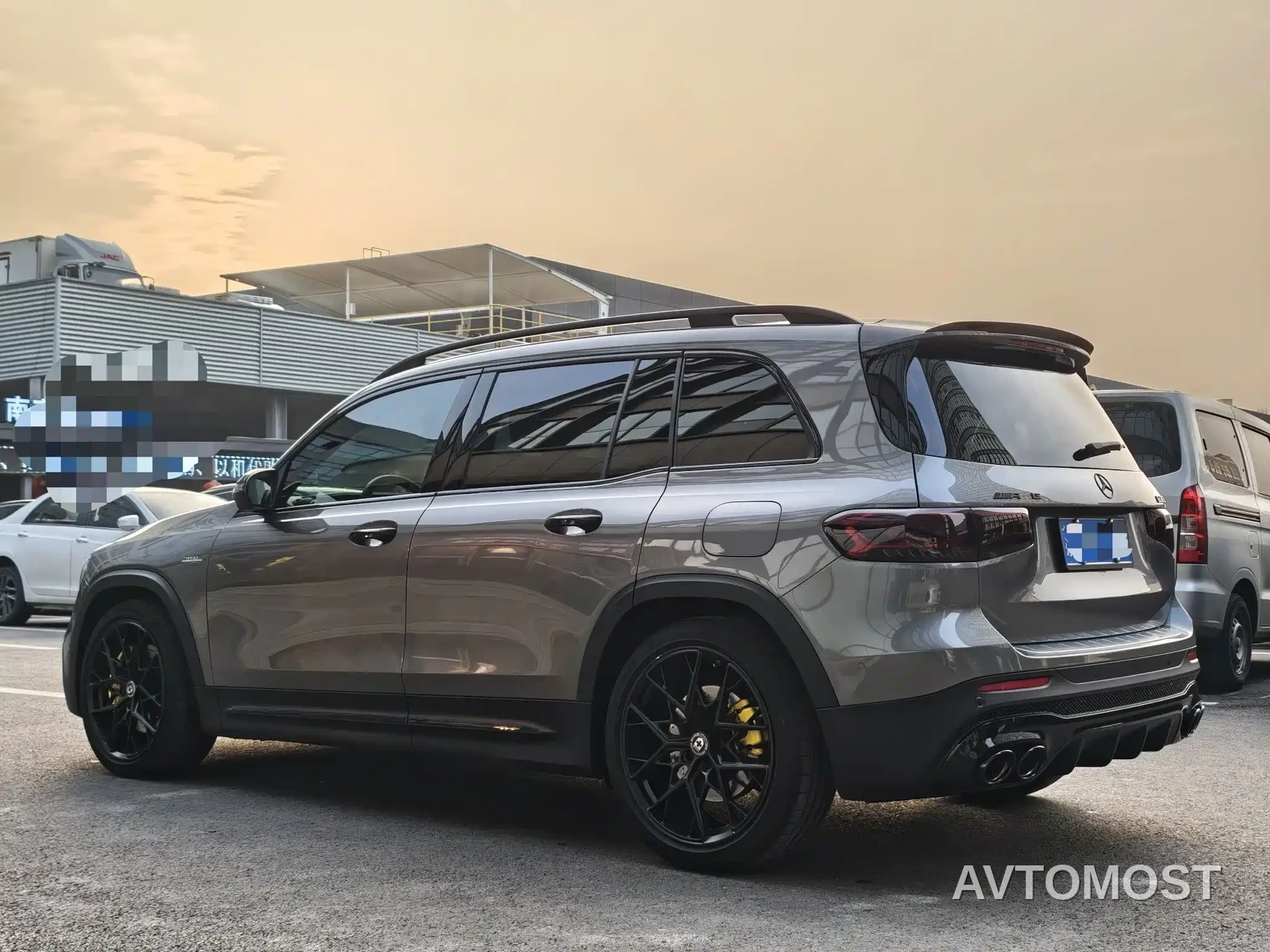 Mercedes-Benz GLB AMG 2021 AMG GLB 35 4MATIC — фото 34