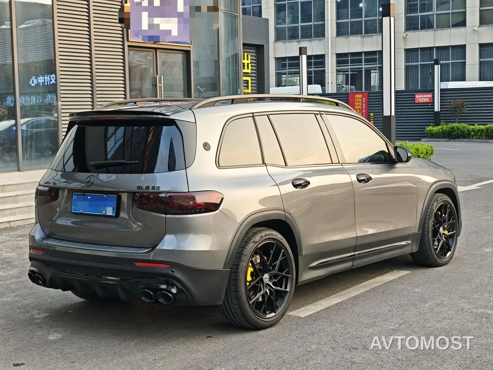 Mercedes-Benz GLB AMG 2021 AMG GLB 35 4MATIC — фото 36