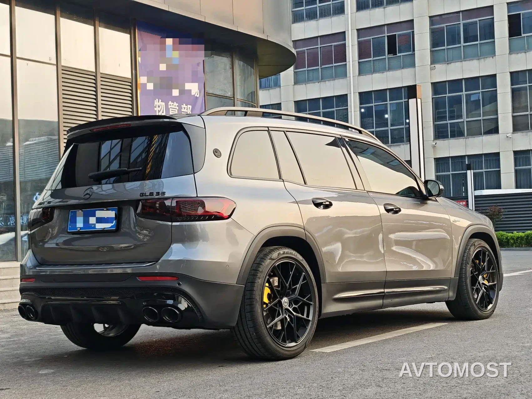 Mercedes-Benz GLB AMG 2021 AMG GLB 35 4MATIC — фото 37