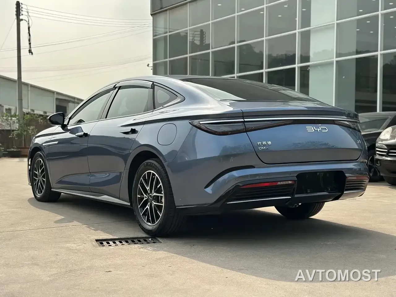 BYD Seal 2023 DM-i 1.5L 121km Elite Edition — фото 4