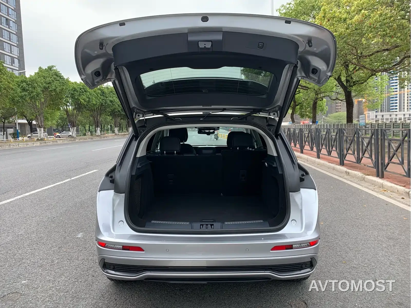 Lincoln Adventurer 2024 1.5T 2WD Premium Hybrid — фото 7