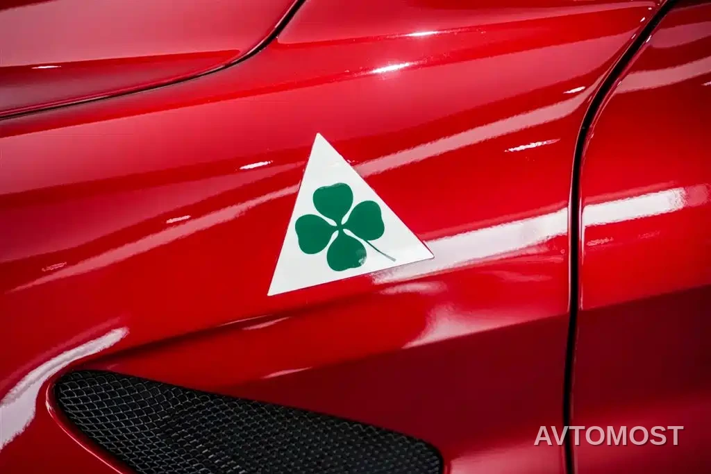 Alfa Romeo Giulia 2021 GTAm — фото 8