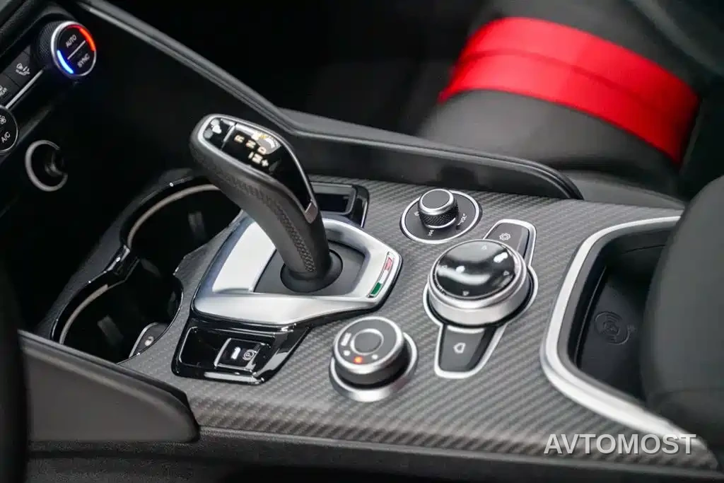 Alfa Romeo Giulia 2021 GTAm — фото 15