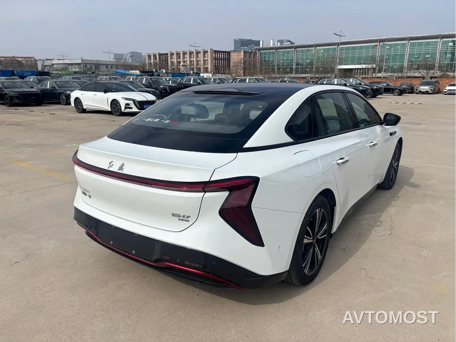 Hongqi EH7 2024 Model 820 Pro — фото 12