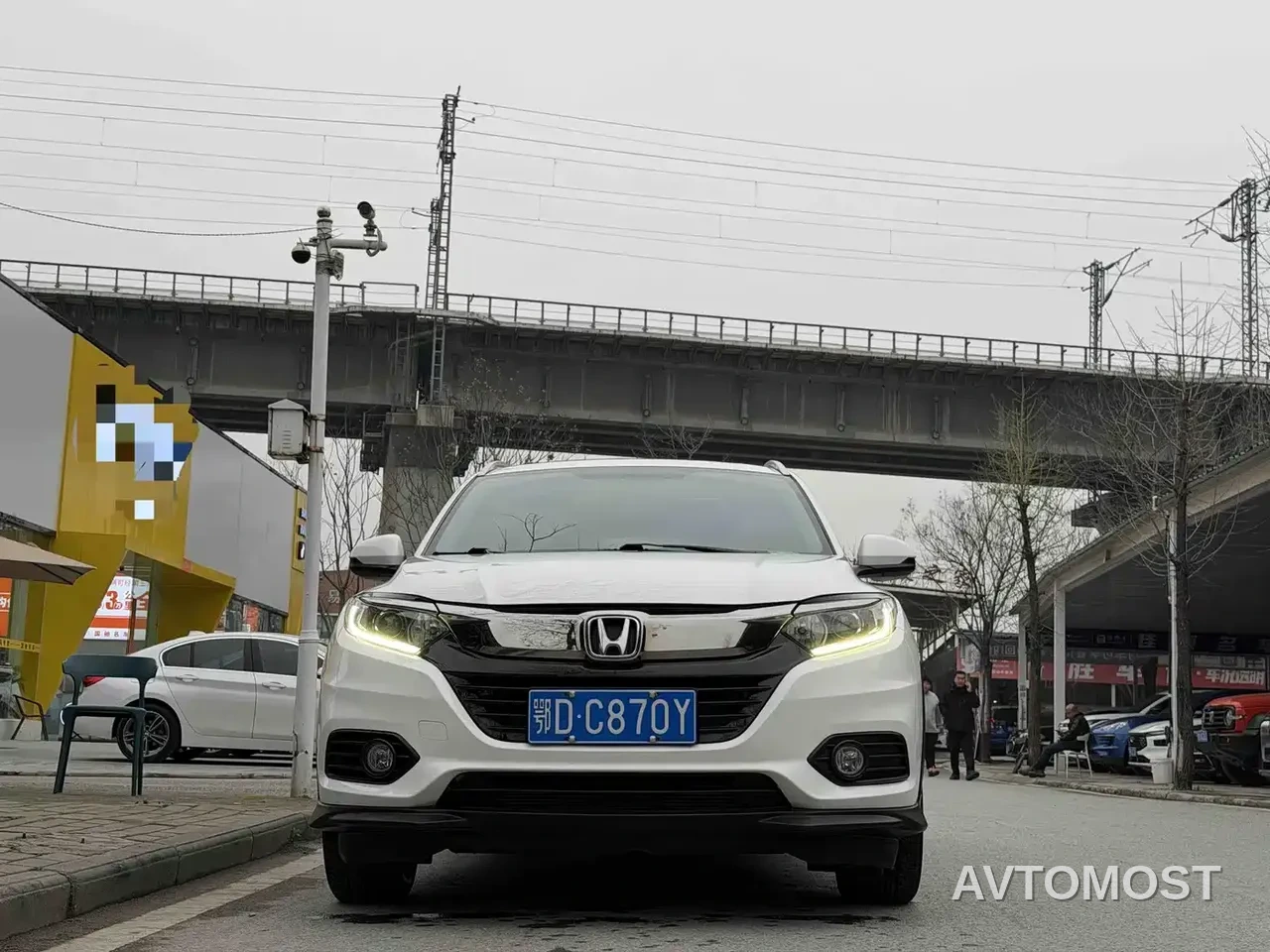 Honda Vezel 2020 1.5L CVT Pioneer — фото 2