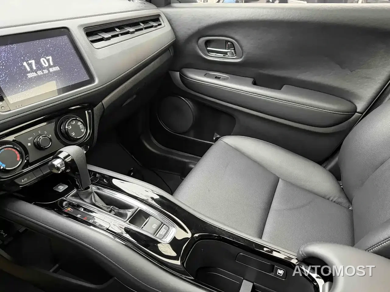 Honda Vezel 2020 1.5L CVT Pioneer — фото 10