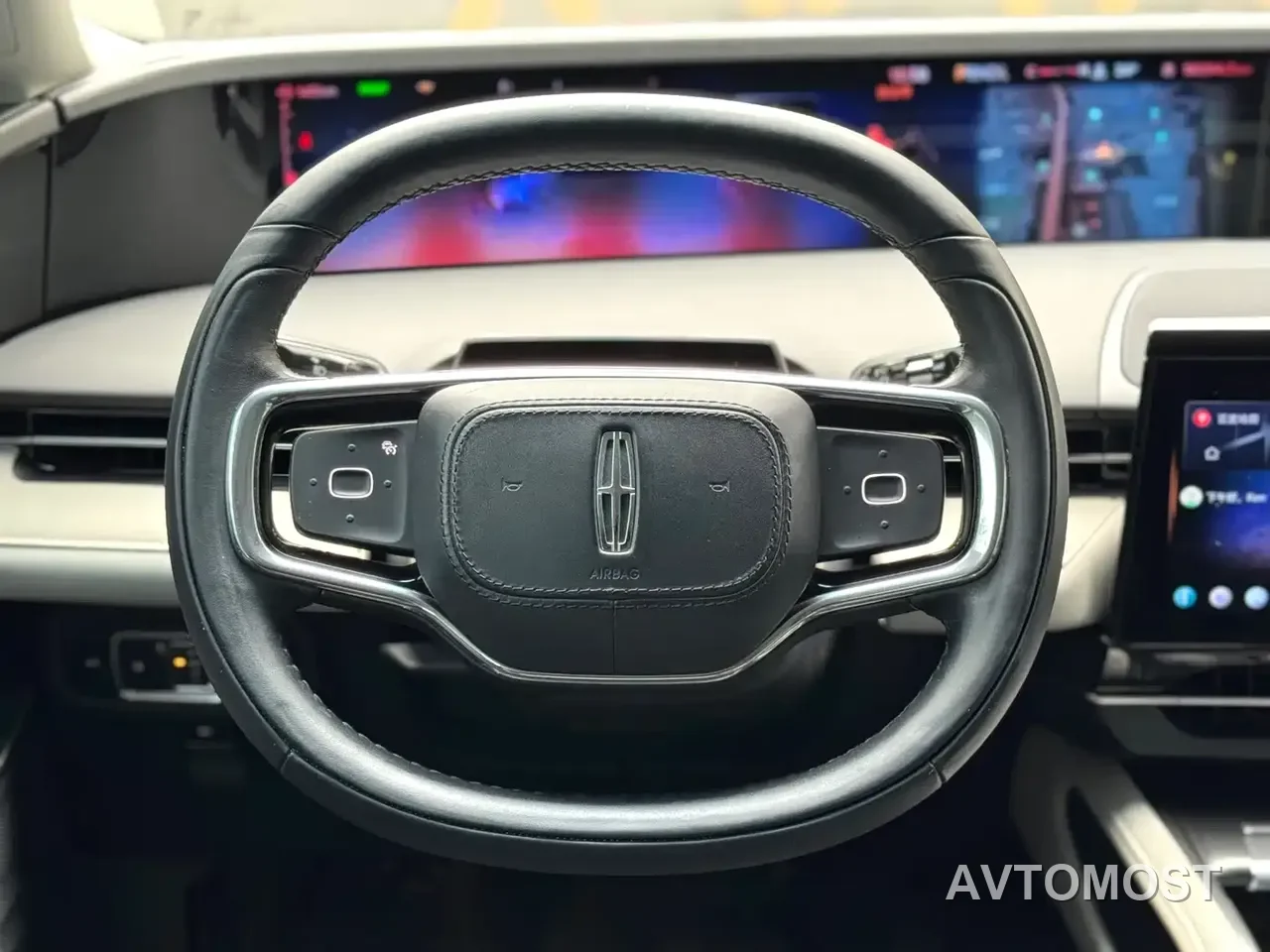 Lincoln Nautilus 2023 2.0T 4WD Premium Hybrid Edition — фото 5