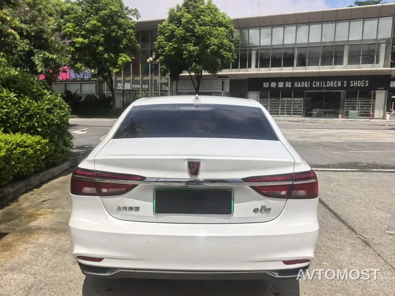 Roewe i6 New Energy 2019 PLUS 50T Internet Honor Intelligent Premium Edition — фото 6
