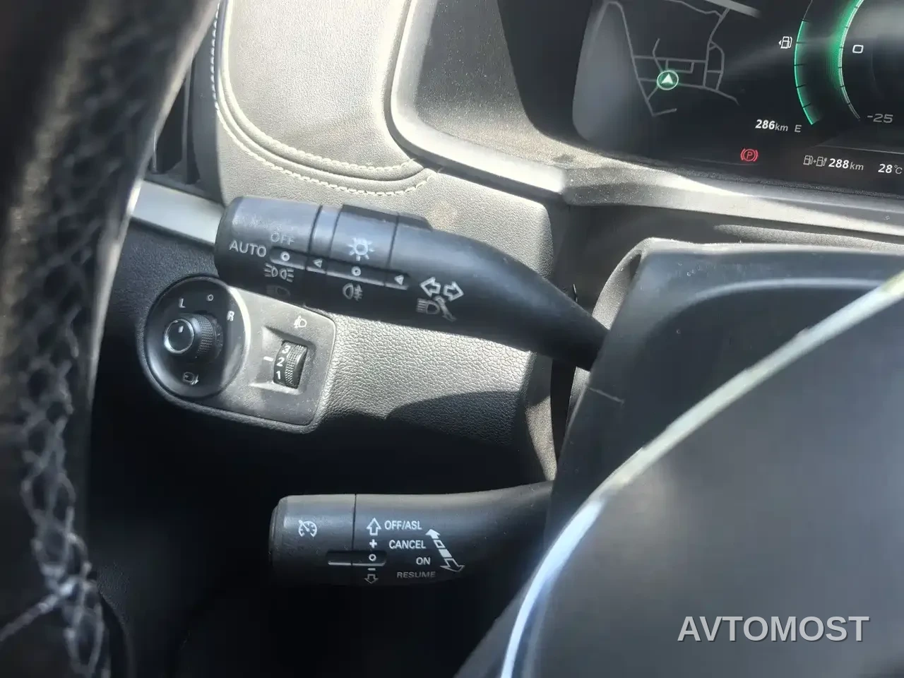 Roewe i6 New Energy 2019 PLUS 50T Internet Honor Intelligent Premium Edition — фото 16