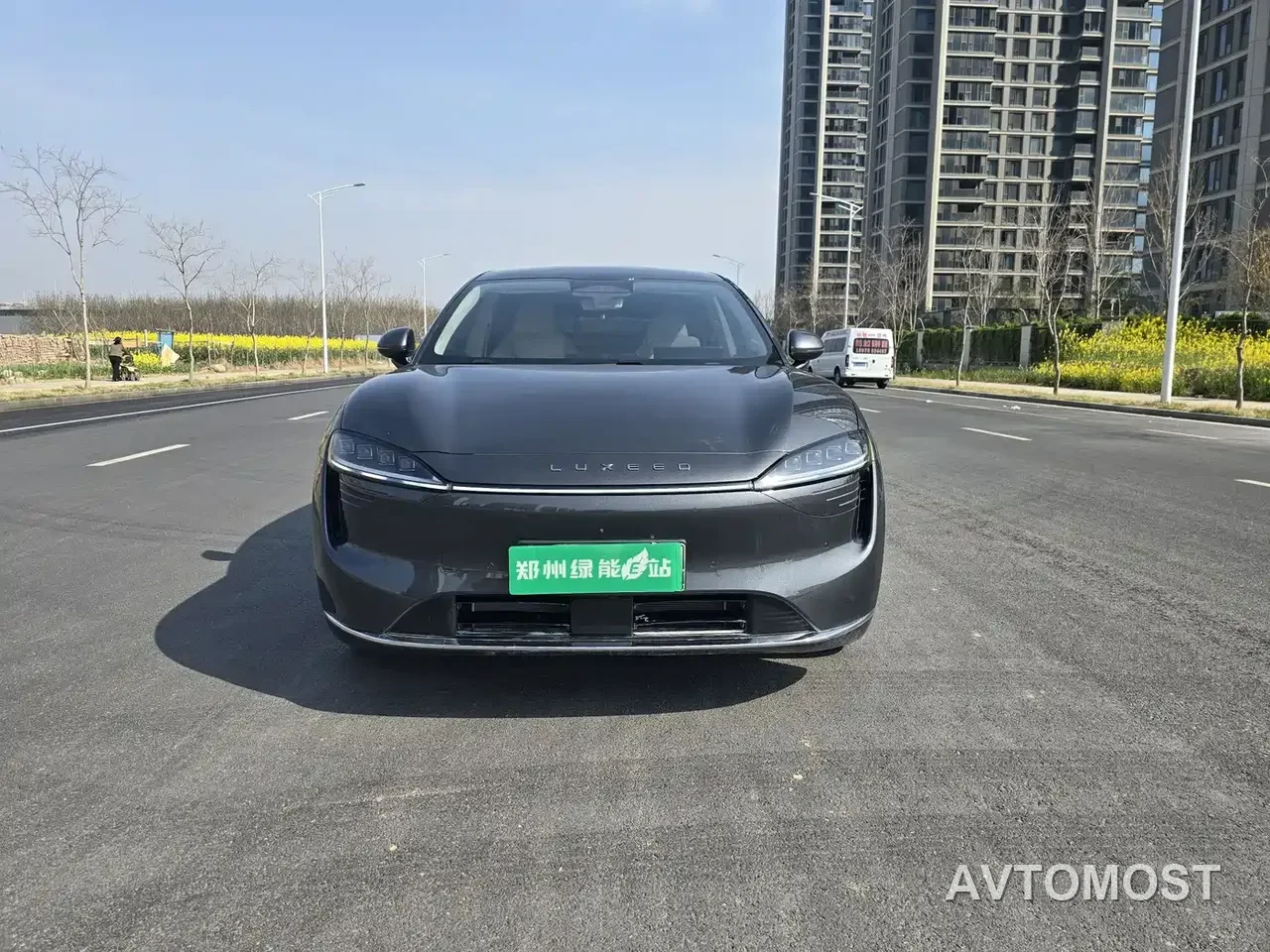 Zhijie Luxeed R7 2025 Extended Range 251km Pro — фото 4