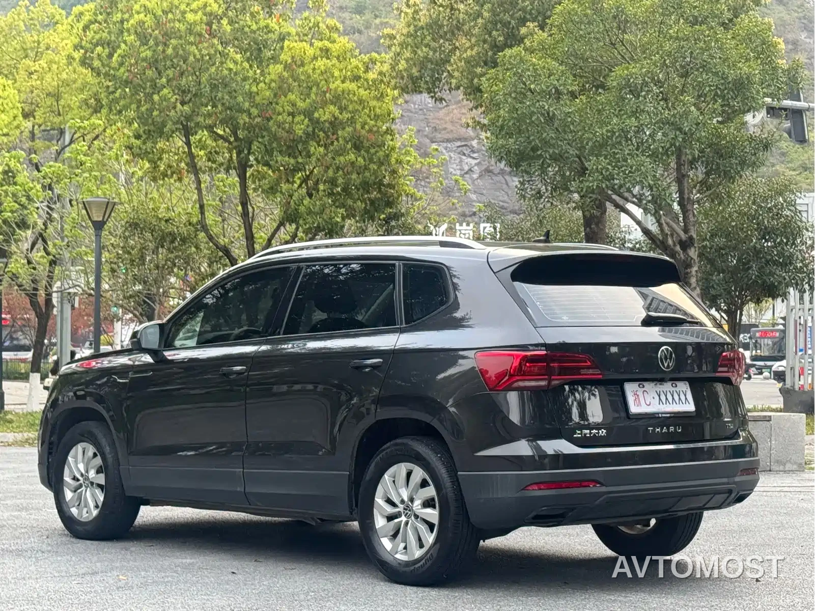 Volkswagen Tharu 2022 280TSI 2WD Trend — фото 3