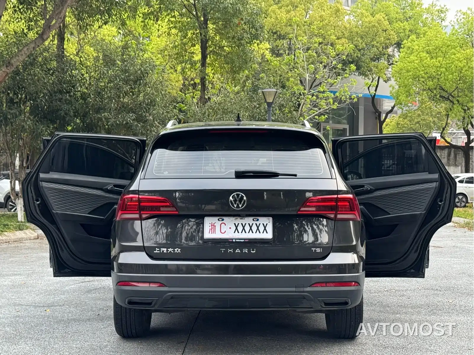 Volkswagen Tharu 2022 280TSI 2WD Trend — фото 7