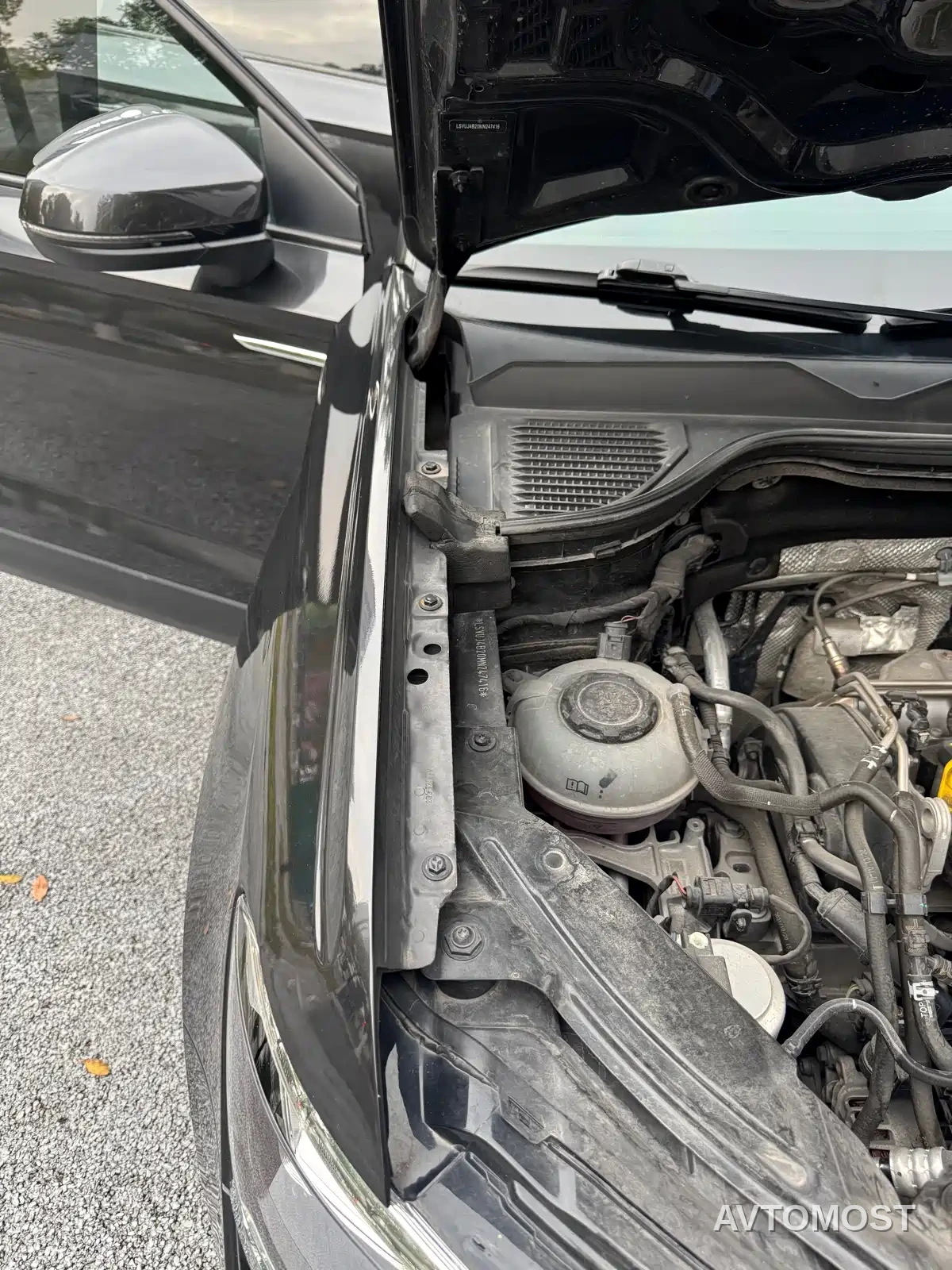Volkswagen Tharu 2022 280TSI 2WD Trend — фото 20