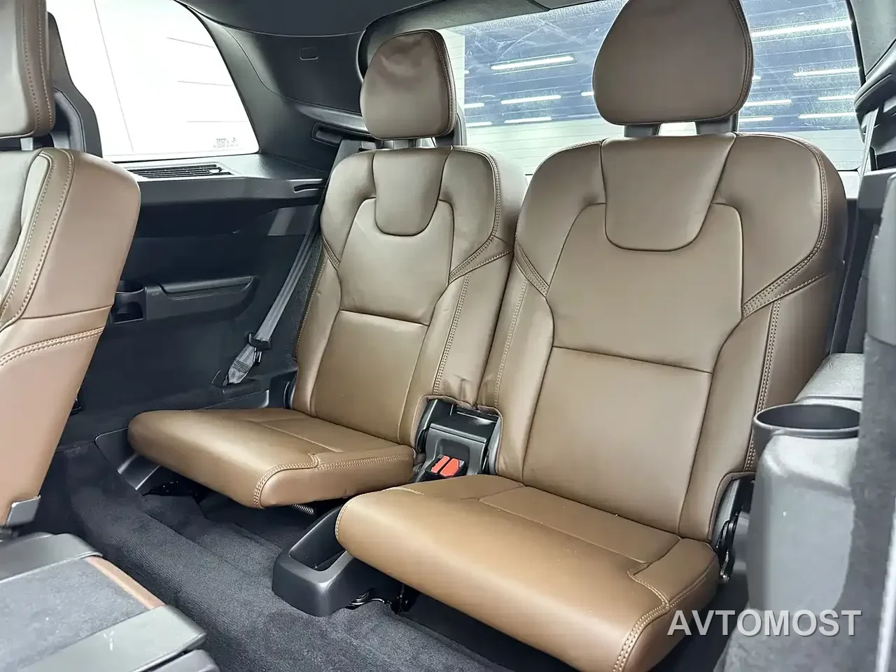 Volvo XC90 Plug-in Hybrid 2022 Facelift E-Drive Hybrid T8 Intelligent Premium Luxury 7-Seater — фото 5